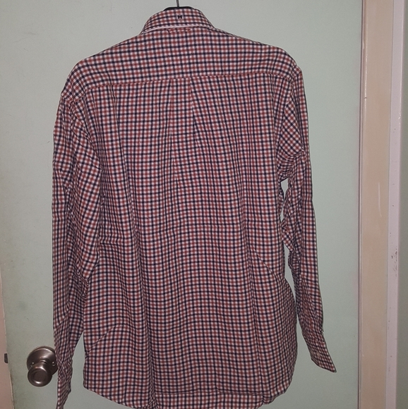 Tommy Hilfiger shirt - Picture 2 of 4